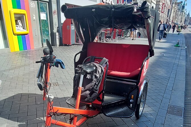 2 Hours Private Amsterdam Rickshaw Tour - Why a Rickshaw Works So Well in Amsterdam