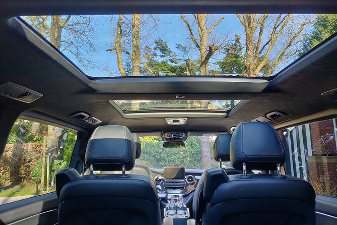 Airport Private Transfer: Schiphol Airport ↔ Amsterdam City - A private arrival from Schiphol without the station shuffle