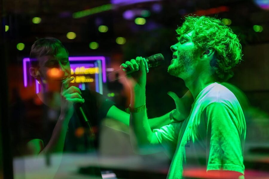 Aloha Amsterdam: Private Karaoke Booth with 20.000 Songs - FAQ