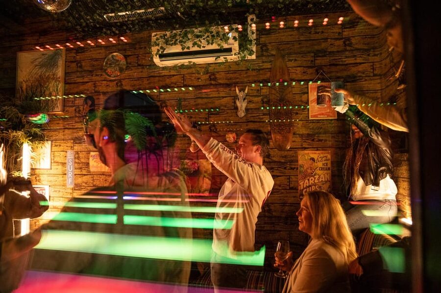 Aloha Amsterdam: Private Karaoke Booth with 20.000 Songs - Drinks, timing, and the shape of your evening
