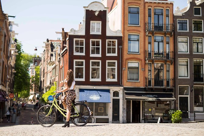 Amstagram Tour & Moco Experience - Spui and Bloemenmarkt: the route’s central Amsterdam finish