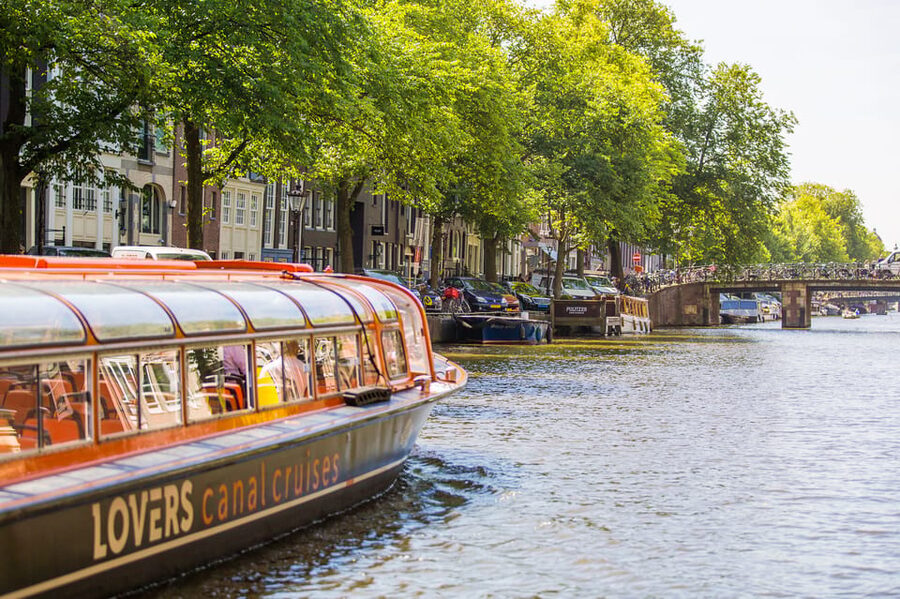 Amsterdam: 1-Hour Canal Cruise & NEMO Science Museum - Should you book this Amsterdam combination?