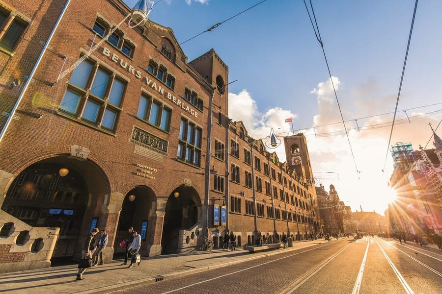 Amsterdam: 3-Hour Private Bike Tour of the City Center - What the private format is worth at $185 per person