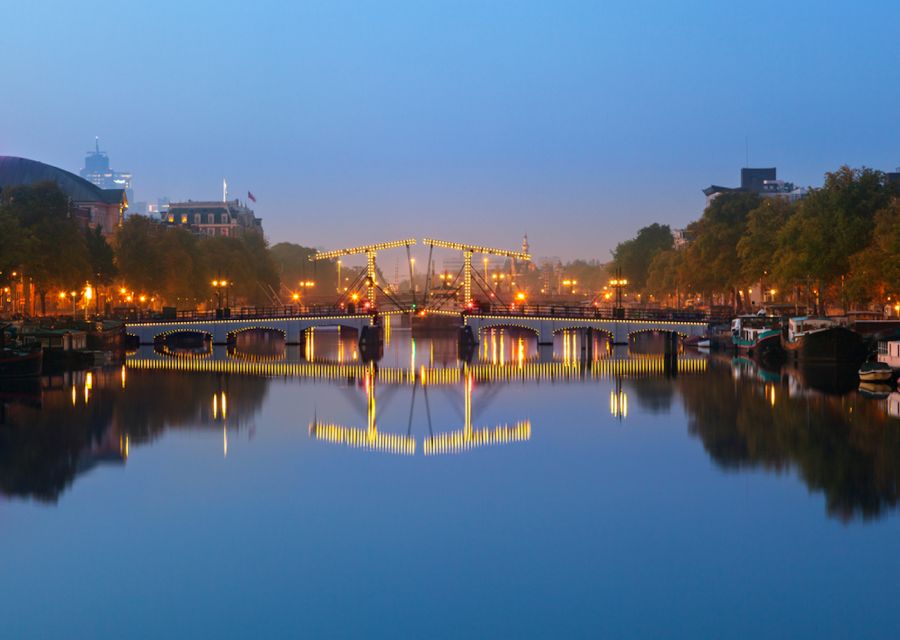 Amsterdam: 3-Hour Private Highlights City Tour by Minivan - A useful three-hour introduction to Amsterdam