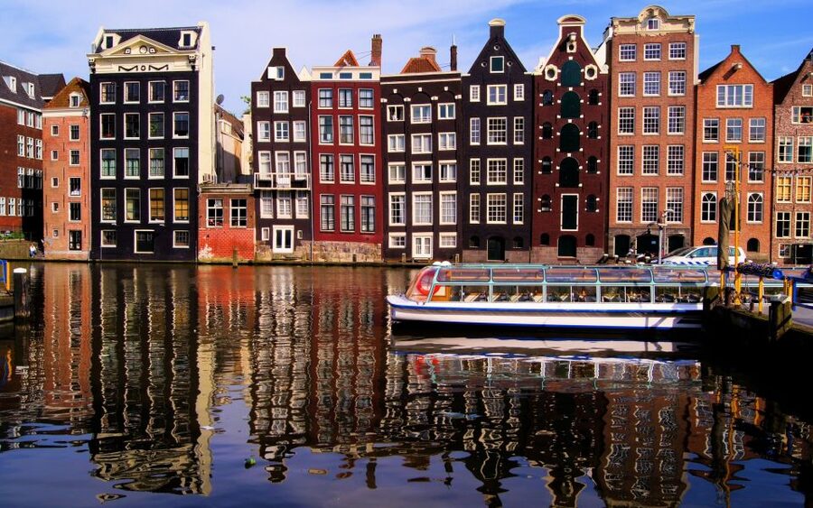 Amsterdam: 3-Hour Private Highlights City Tour by Minivan - Is $618 a fair price?