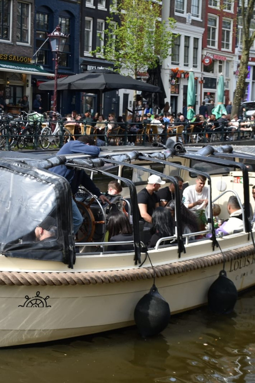 Amsterdam: 420 Smoke-Friendly Boat Tour - Why the Heated Cabin Matters