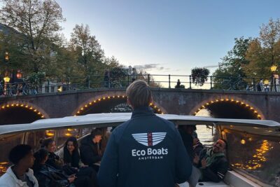 90 min Kings Day Boat Party with Unlimited Drinks