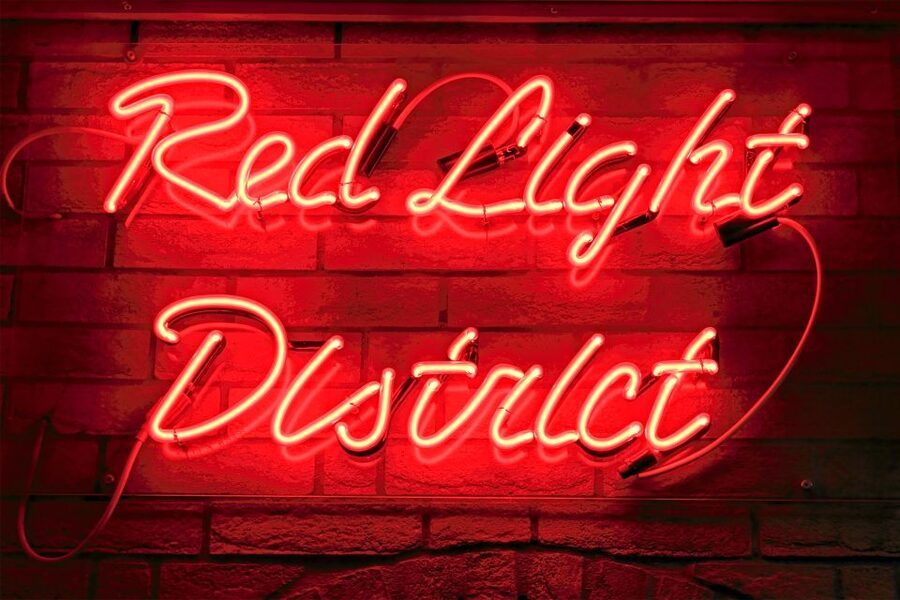 Amsterdam: After Dark Red Light District Tour - Route 66, Dutch snacks, and included shots