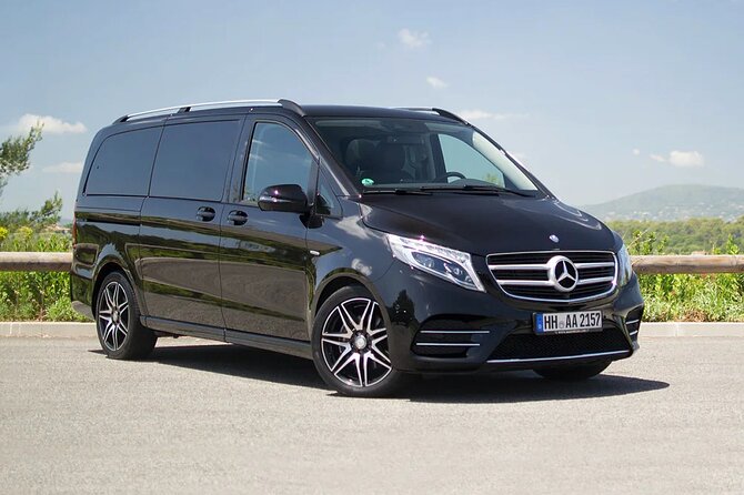 Amsterdam Airport Private Arrival Transfer by Luxury Van - What makes the service feel easy
