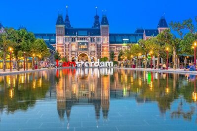 Amsterdam Airport Schiphol (AMS) Private Transfer to Amsterdam