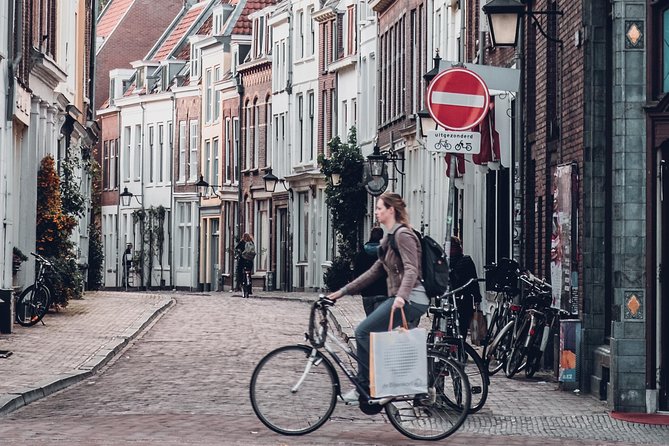 Amsterdam Airport Schiphol & Amsterdam City to Utrecht - Booking Details That Matter