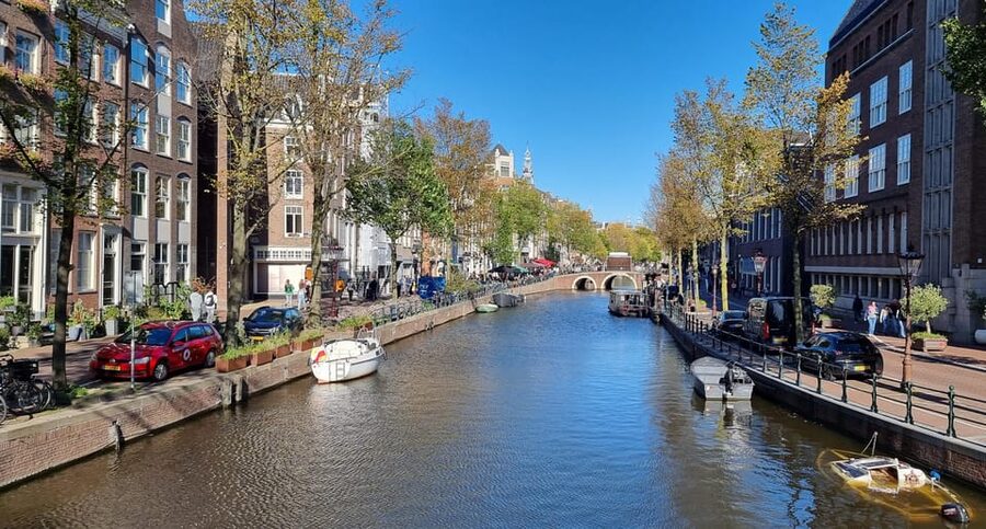 Amsterdam All In One Tour Walking Tour - A quick route through Amsterdam’s old center