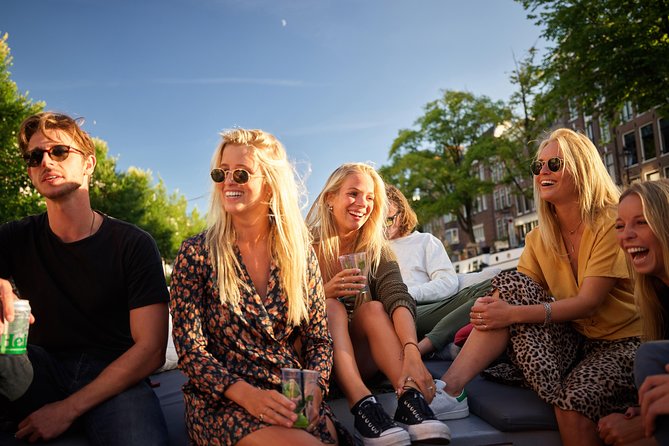 Amsterdam All-Inclusive 90-Minutes Heated Cruise by Captain Jack - Choosing between the Rijksmuseum and Central Station