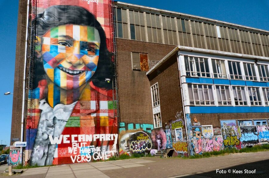 Amsterdam: Anne Frank and Jewish Quarter Guided Walking Tour - Starting at H’ART Museum and entering Jewish Amsterdam