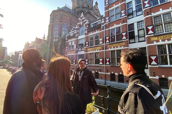 Amsterdam: Anne Frank Small Group Walking Tour - Kattengat and the story inside Der Silveren Spiegel