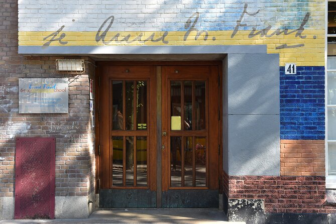 Amsterdam: Anne Frank Walking tour - Discover Her Story - The bookstore linked with Anne’s diary