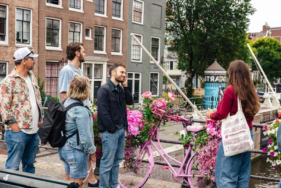 Amsterdam: Anne Frank Walking Tour - Guided in EN/DE/IT/ES - Walking conditions, timing, and access