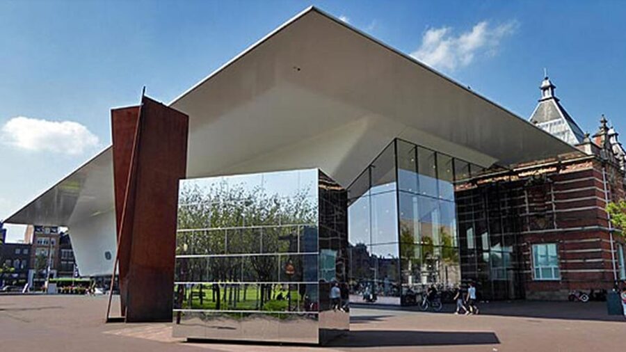Amsterdam Audioguide - TravelMate app for your smartphone - The Anne Frank House and the Royal Palace