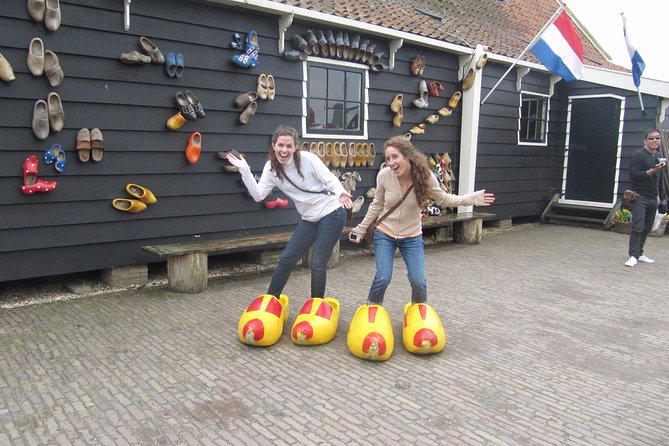 Amsterdam Bike Rental with free GPS narrated bike tour - The included lock, map, and coffee break