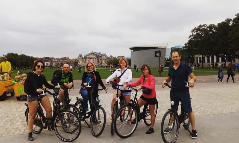 Amsterdam bike tour with a French-speaking guide local! - Museumkwartier and Amsterdam’s grander side