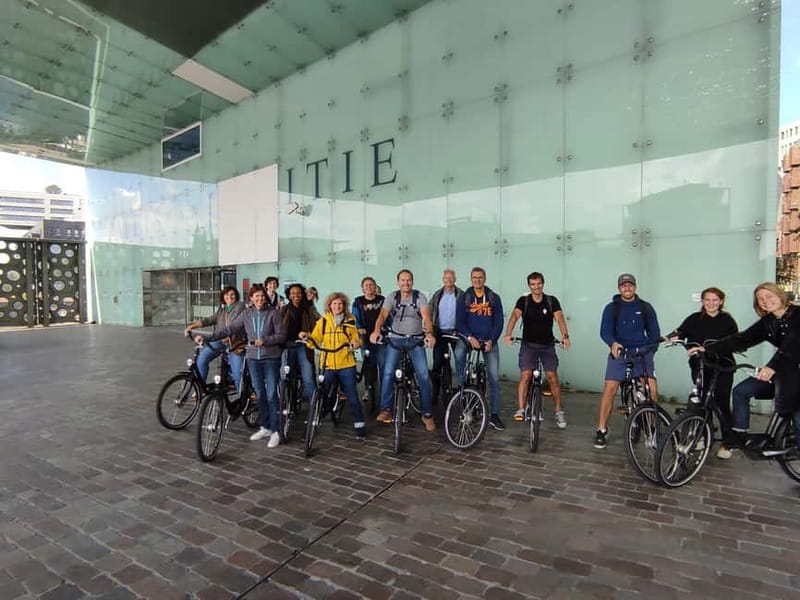 Amsterdam bike tour with a French-speaking guide local! - Anne Frank House and the Jordaan