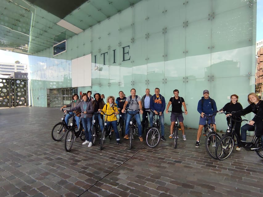 Amsterdam bike tour with a French-speaking guide local! - What the small group changes