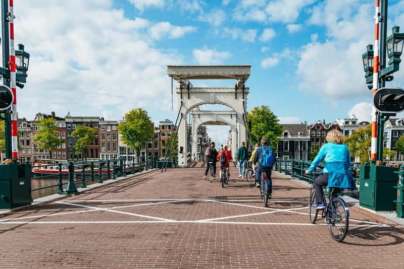 Amsterdam: Bike Tour with Optional Cruise in Small-Group - Centraal Station and Amsterdam’s working center