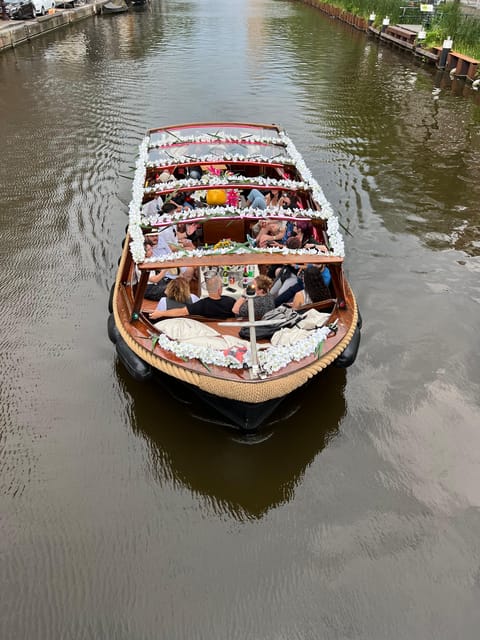 Amsterdam: Boat Tour with Optional Unlimited Drinks - Dancing Houses, Zuiderkerk, and De L’Europe
