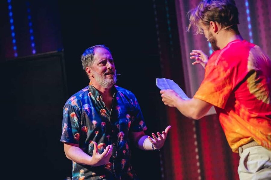 Amsterdam: ‘Boom Chicago’ English Comedy Show - The Boom Chicago format, from arrival to final laugh