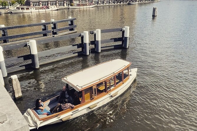 Amsterdam Breakfast Cruise on Private Luxury Boat - A quieter alternative to a standard canal cruise