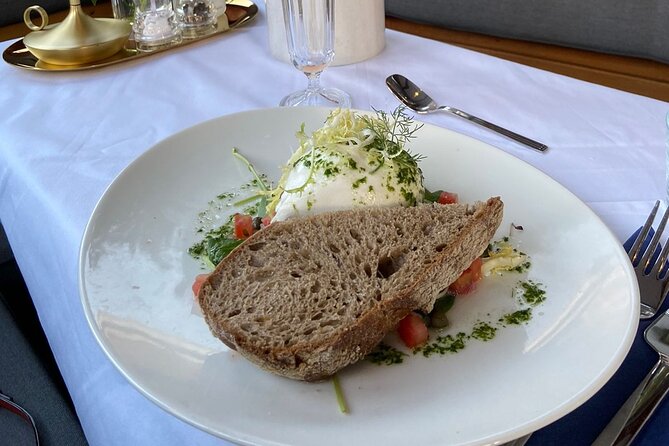 Amsterdam Breakfast Cruise on Private Luxury Boat - What the private setting adds