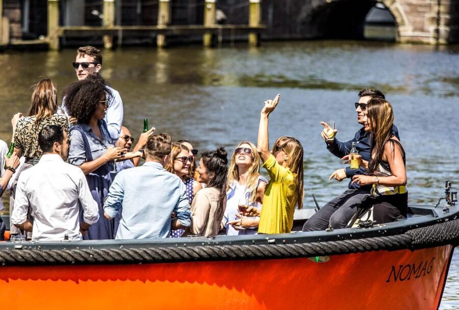 Amsterdam: Canal Belt Private Beer Boat Tour - Key points at a glance