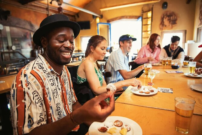 Amsterdam Canal Cruise and local Food Tour - Tasting Dutch specialties beyond the usual waffle