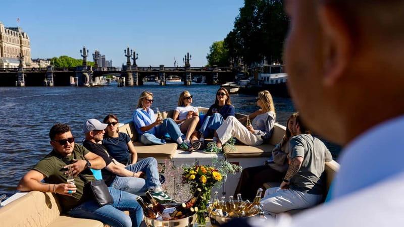 Amsterdam: Canal Cruise in Open Boat with Drink Option - Why this cruise earns a place in your Amsterdam plans