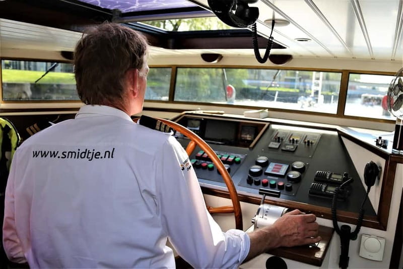 Amsterdam canal cruise with culinary burger or cheese & wine - FAQ
