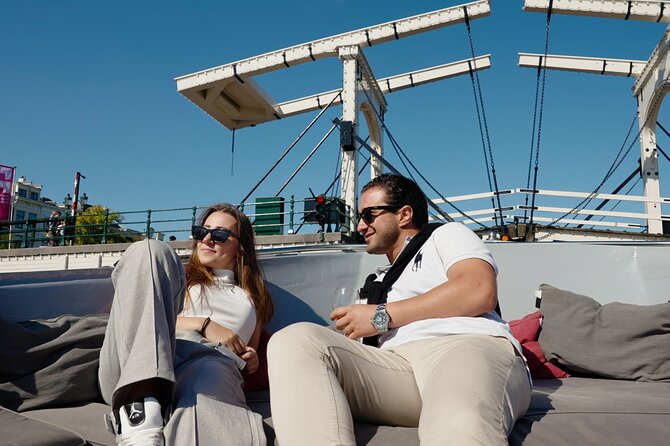 Amsterdam Canal Cruise with Dutch Pancakes and Drinks - The iconic bridge and the Amstel River