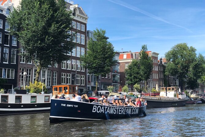 Amsterdam Canal Cruise with Open Bar - Central Station - Key points before you book