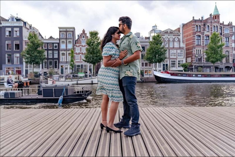 Amsterdam Canals Photoshoot: Private Solo, Family or Couples - What the five included photos mean