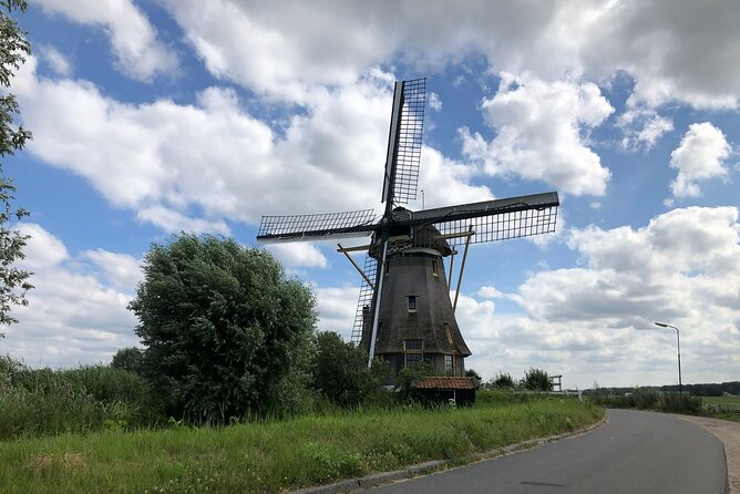 Amsterdam Castle & Utrecht City - Private Day Tour - Utrecht rewards a slow walk
