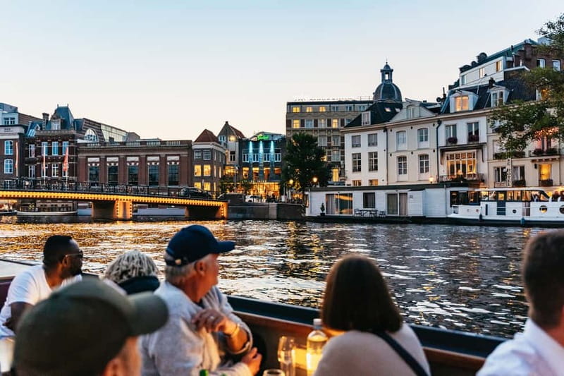 Amsterdam: Cheese & Wine Cruise Tasting Experience - What the captain adds to the canal views
