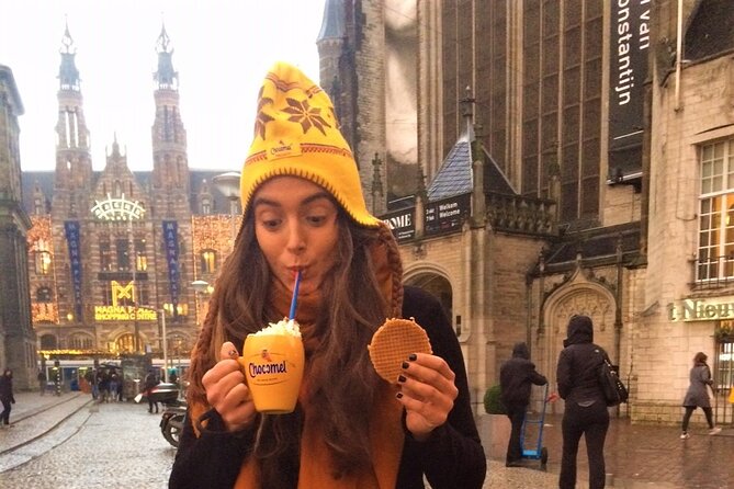 Amsterdam Christmas Walk with hot drink and Dutch treat - Noordermarkt and the route’s practical ending