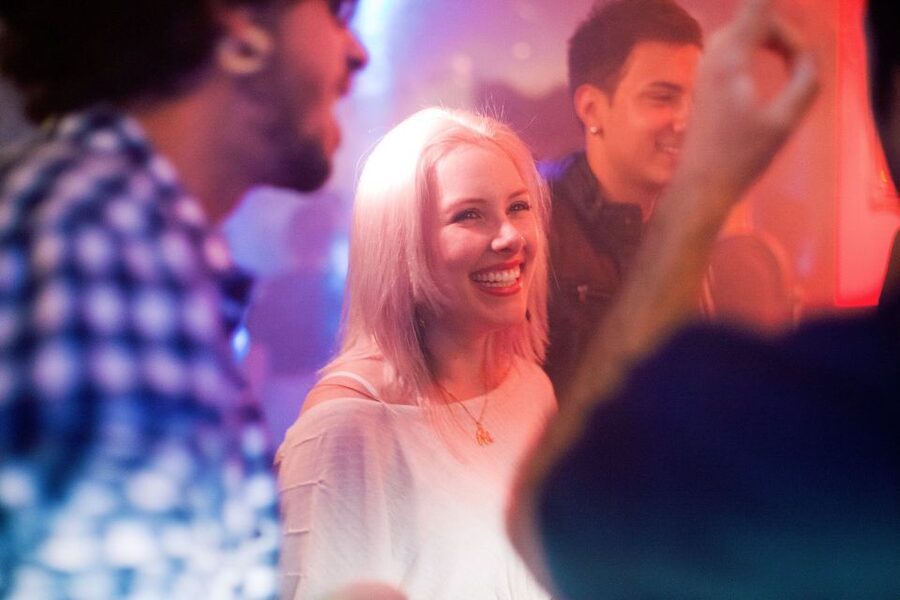 Amsterdam: City Center Bar Crawl and Nightlife Experience - Leidseplein or the Red Light option