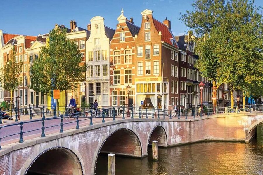 Amsterdam City Center Guided Walking Tour - 12 guests 2,5h - Key points to know before you book