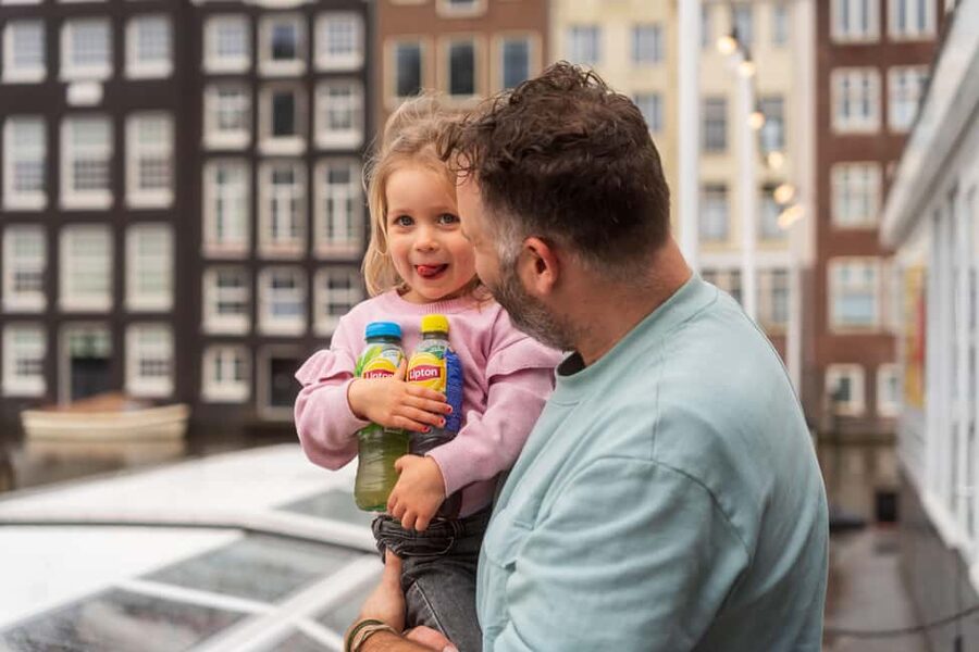 Amsterdam: City Centre Canal Cruise & Free Flower Cocktail - Key points to know before booking