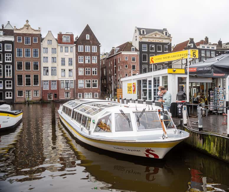 Amsterdam: City Centre Canal Cruise & Free Flower Cocktail - Who will get the most from this cruise