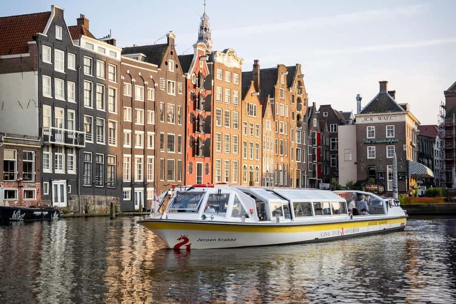Amsterdam: City Centre Canal Cruise & Free Flower Cocktail - From Central Station to the old warehouse districts