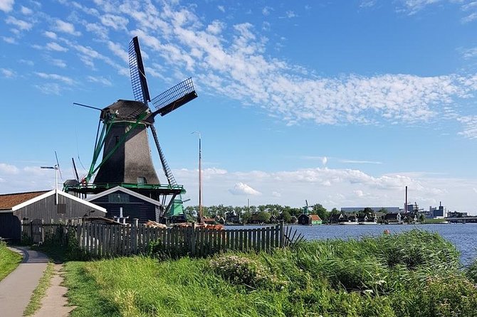 Amsterdam City & Countryside Tour: The Best of both Worlds - Private transport makes the timing easier
