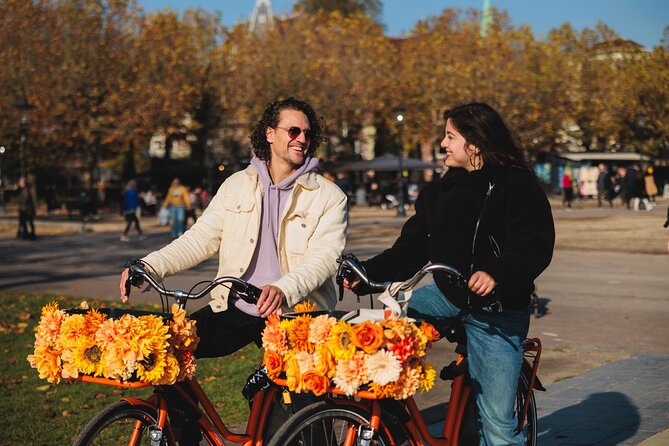 Amsterdam City Top Highlights Guided Bike Tour - Why a bicycle is the right way to meet Amsterdam