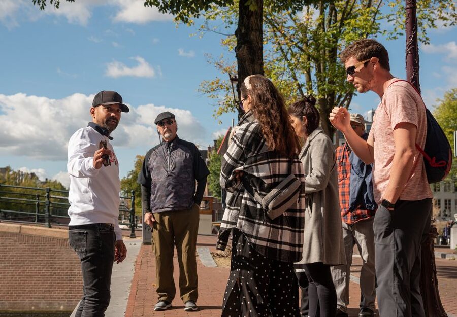 Amsterdam City walking tour - Amsterdam’s Canals Set the Tone