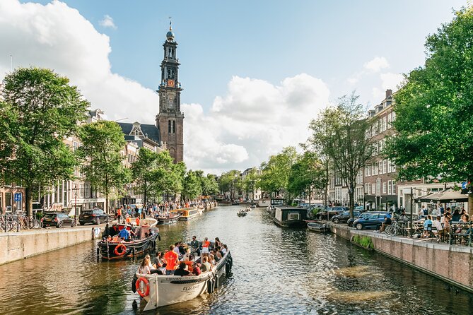 Amsterdam Classic Saloon Boat Canal Cruise with Live Guide - Why this short cruise works in Amsterdam